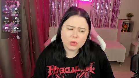 LinaBoo online show from April 20, 6:16 am