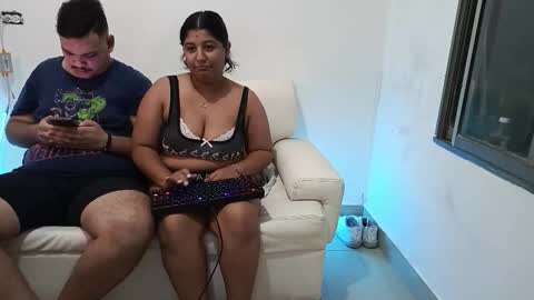 Your New Girlfriend online show from February 2, 12:31 am