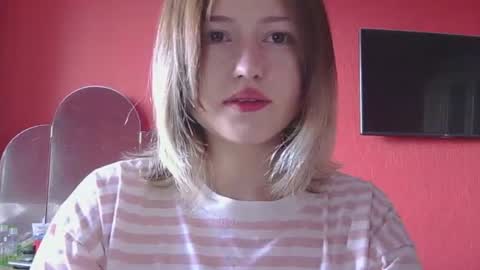 Snapshot of belovedmary chatting on June 14, 7:54 am belovedmary online show from June 14, 7:54 am