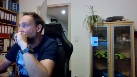 Snapshot of belvedere96 chatting on May 18, 8:58 pm belvedere96 online show from May 18, 8:58 pm