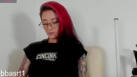 Snapshot of belyswitch chatting on June 26, 4:11 pm Bely Bbasrt1 - hot online show from June 26, 4:11 pm