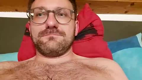 ben00189 online show from September 17, 6:20 pm
