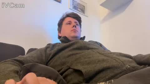 ben_2456 online show from April 8, 6:24 am