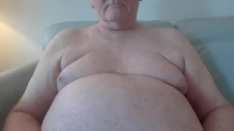 Snapshot of benbb696473 chatting on February 27, 8:53 pm benbb696473 online show from February 27, 8:53 pm