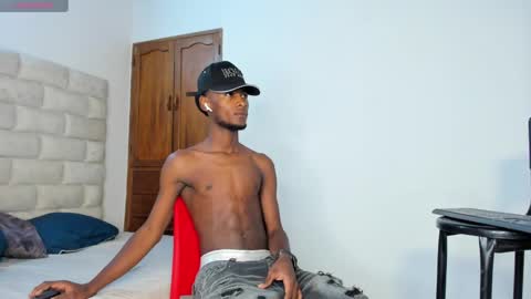    online show from November 18, 8:13 pm