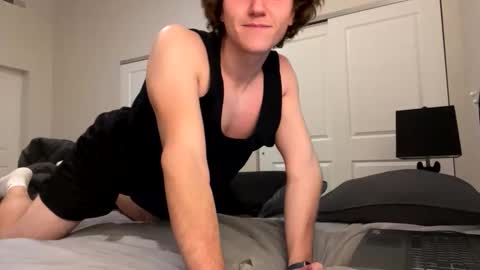 Snapshot of benchedtoast chatting on December 18, 8:53 am benchedtoast online show from December 18, 8:53 am