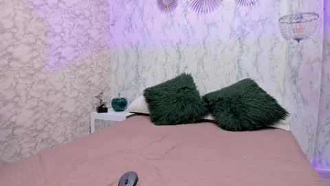 YANNIE online show from October 6, 10:18 pm
