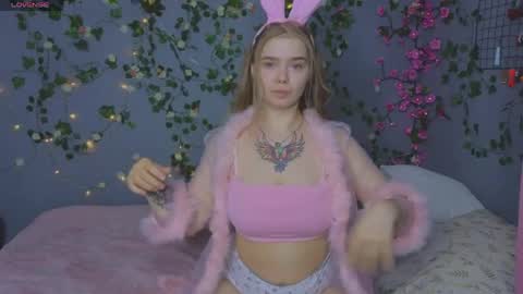 KENDALL  NATHAN online show from April 21, 11:38 am