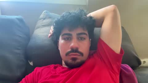 Snapshot of benito864 chatting on October 19, 4:07 pm benito864 online show from October 19, 4:07 pm