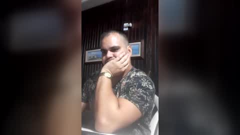Snapshot of benjamin_anderson chatting on June 30, 10:11 pm Anderson A Calculadora loves Isa 3 online show from June 30, 10:11 pm