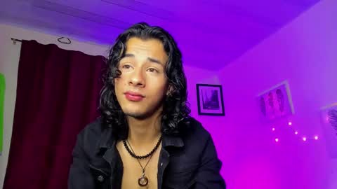 benjamin_fiore online show from December 4, 7:06 am