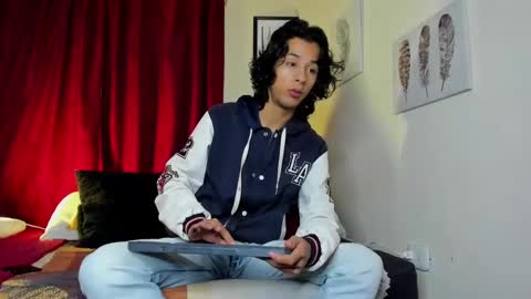 benjamin_fiore online show from January 17, 11:17 am