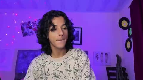 benjamin_fiore online show from March 6, 10:41 am