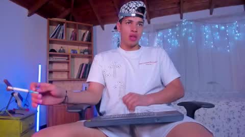 Snapshot of benjamin_more24 chatting on February 2, 12:26 pm benjamin more24 online show from February 2, 12:26 pm