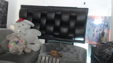 benjamincooperk online show from April 3, 12:08 am