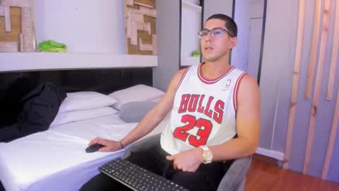 benjamingrosso online show from November 6, 6:47 am