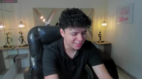 Snapshot of benjamintwink1 chatting on October 15, 8:42 pm BENJAMIN online show from October 15, 8:42 pm