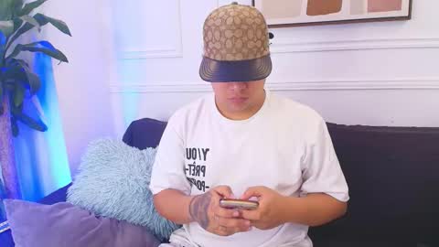 bennett_alejoo online show from October 13, 6:19 pm