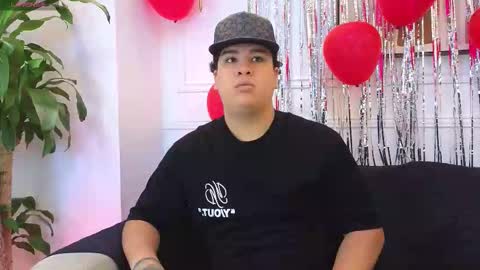 bennett_alejoo online show from February 15, 5:42 pm