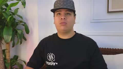 bennett_alejoo online show from April 11, 7:18 pm