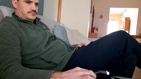 benoitgmx12 online show from November 27, 8:49 am