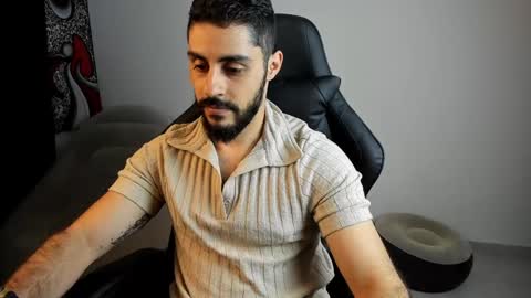 Snapshot of benpatrick69 chatting on January 22, 1:53 am ben online show from January 22, 1:53 am