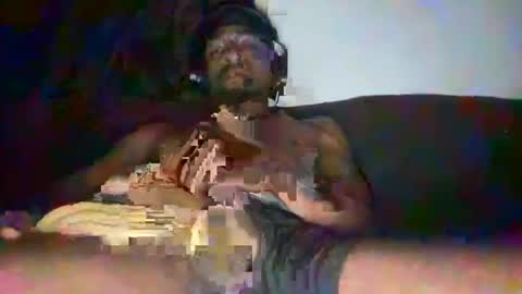 Snapshot of bentley_pov chatting on April 9, 6:30 am bentley_pov online show from April 9, 6:30 am