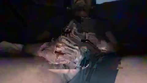 Snapshot of bentley_pov chatting on April 16, 8:15 am bentley_pov online show from April 16, 8:15 am