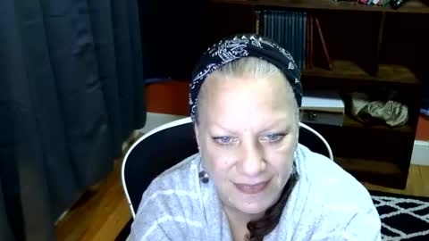 DeniseDavid online show from March 3, 7:53 pm