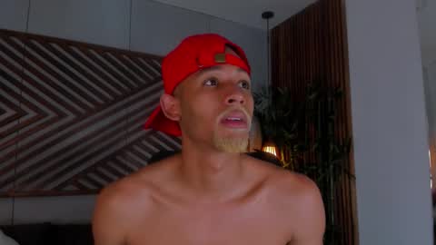 bento_fox online show from September 15, 3:06 am