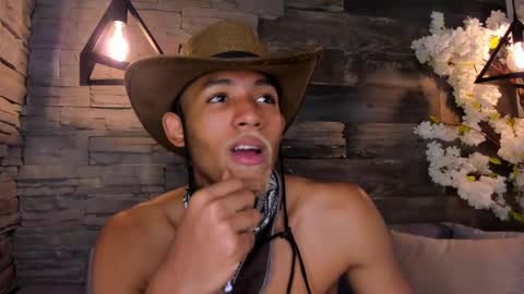 bento_fox online show from September 25, 5:11 am