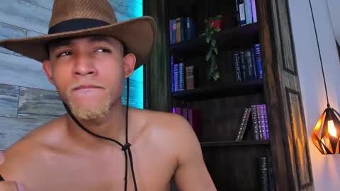 bento_fox online show from February 20, 2:41 am