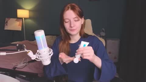 Snapshot of benty_bunny chatting on November 13, 11:31 am Alice online show from November 13, 11:31 am