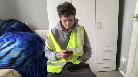 Snapshot of benwardle123 chatting on March 10, 2:37 pm READ MY BIO --- --- READ MY BIO online show from March 10, 2:37 pm