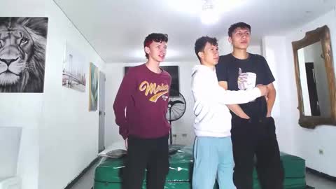 benz boys online show from October 8, 12:03 pm