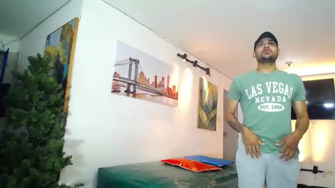 benz boys online show from February 10, 12:31 pm