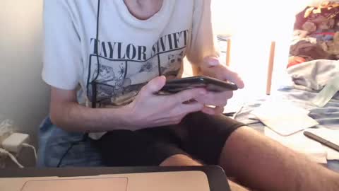 Snapshot of berceuse111 chatting on July 15, 12:10 pm berceuse111 online show from July 15, 12:10 pm