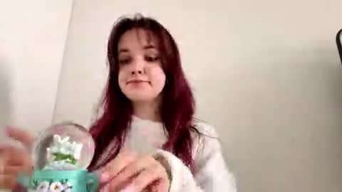 Snapshot of berenicekosse chatting on February 20, 9:54 am Alex online show from February 20, 9:54 am