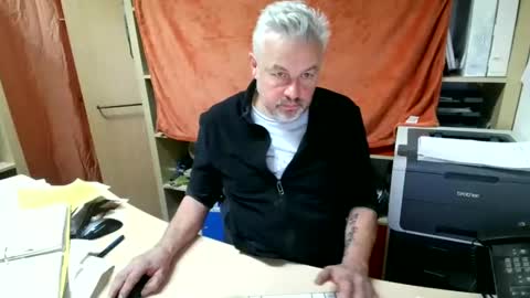 Martin online show from December 4, 1:09 pm