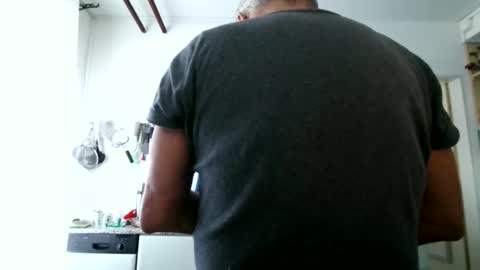 Martin online show from April 3, 6:00 am