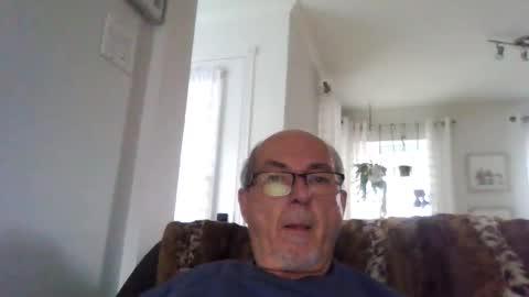 Snapshot of bernard1102 chatting on October 20, 6:08 pm bernard1102 online show from October 20, 6:08 pm