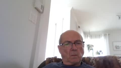 Snapshot of bernard1102 chatting on November 2, 4:20 pm bernard1102 online show from November 2, 4:20 pm