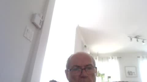 Snapshot of bernard1102 chatting on July 3, 4:13 pm bernard1102 online show from July 3, 4:13 pm