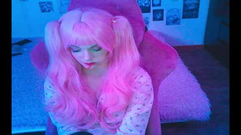 Snapshot of berriekitten chatting on March 2, 7:21 pm BerrieKitten online show from March 2, 7:21 pm