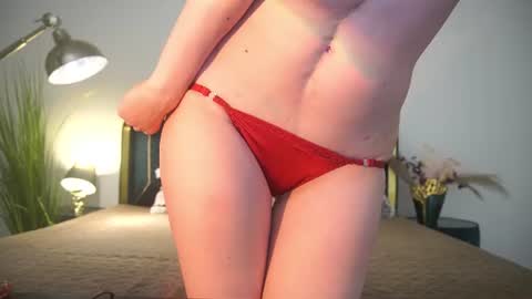 Snapshot of berrydiva chatting on July 4, 8:26 pm Violette online show from July 4, 8:26 pm