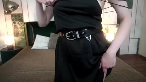 Snapshot of berrydiva chatting on July 20, 8:22 pm Violette online show from July 20, 8:22 pm