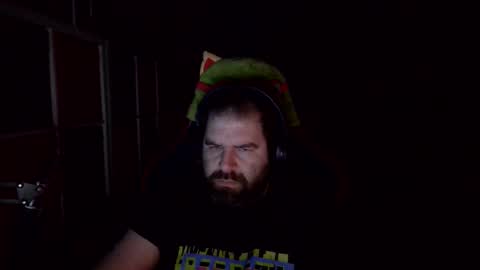 Snapshot of bertirally15 chatting on March 28, 10:42 pm bertirally15 online show from March 28, 10:42 pm