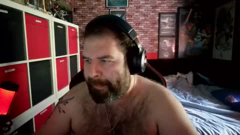 Snapshot of bertirally15 chatting on April 6, 3:24 pm bertirally15 online show from April 6, 3:24 pm