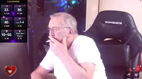 Snapshot of best127 chatting on September 13, 8:19 pm jean online show from September 13, 8:19 pm