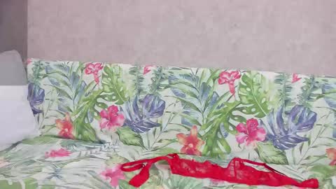 Snapshot of best__angelica chatting on February 8, 9:56 am best__angelica online show from February 8, 9:56 am